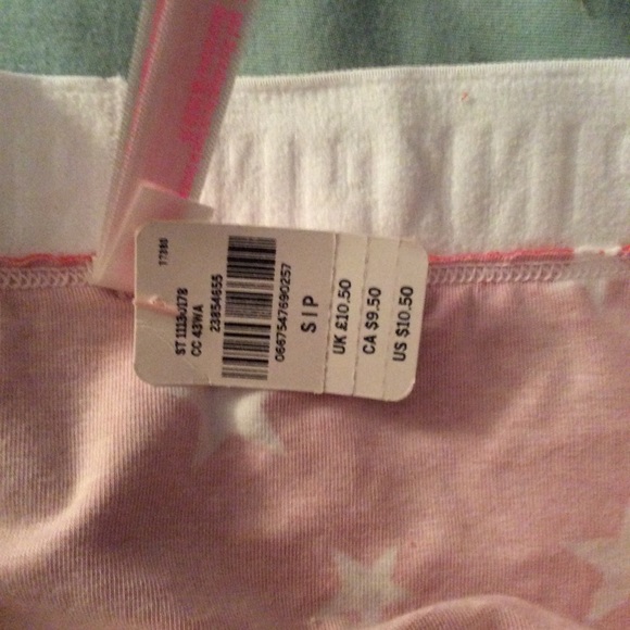 vs pink pantie - Picture 2 of 2